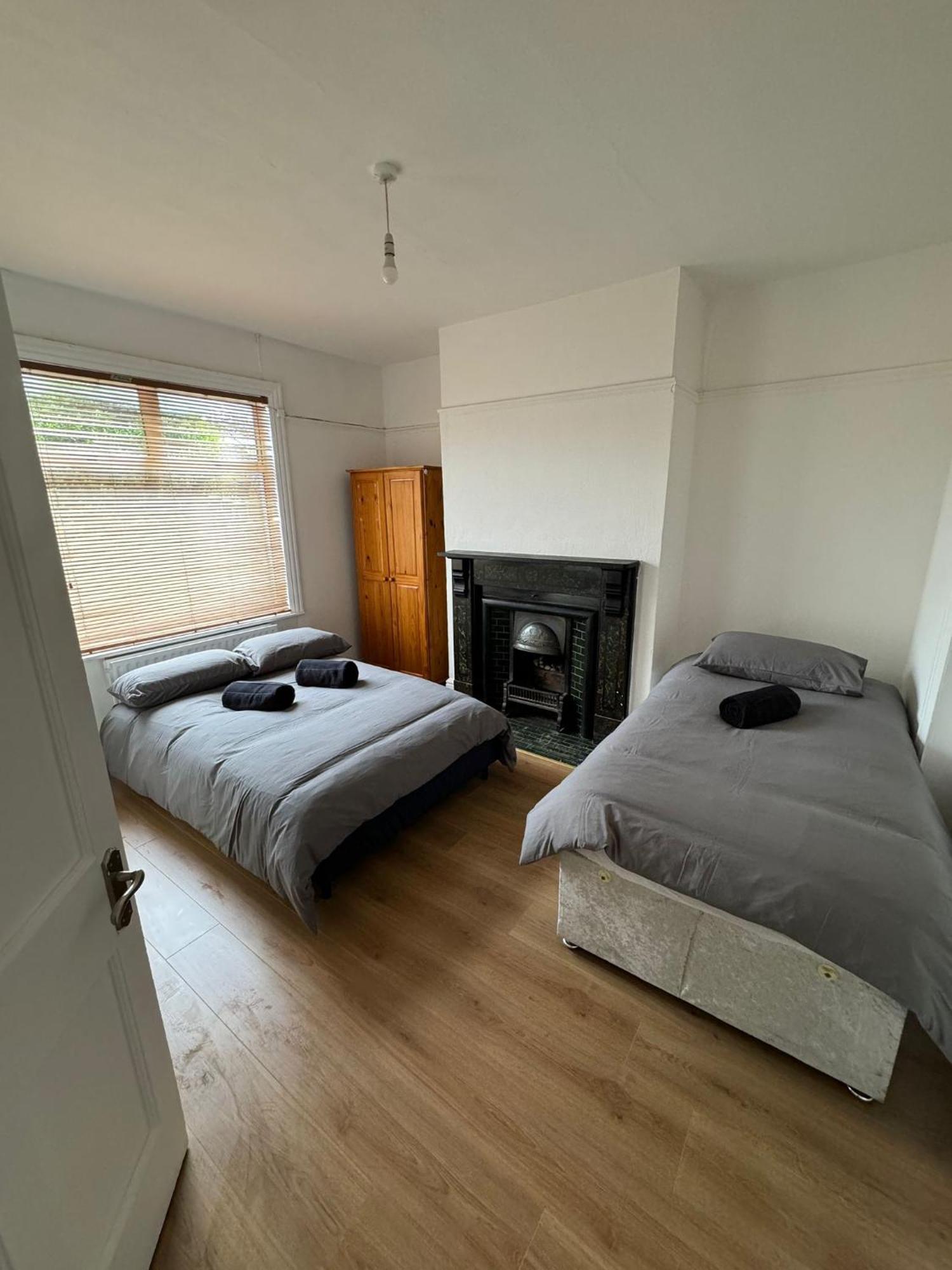 Very Nice Triple At 2 Iveragh Rd-5 Maison d'hôtes *